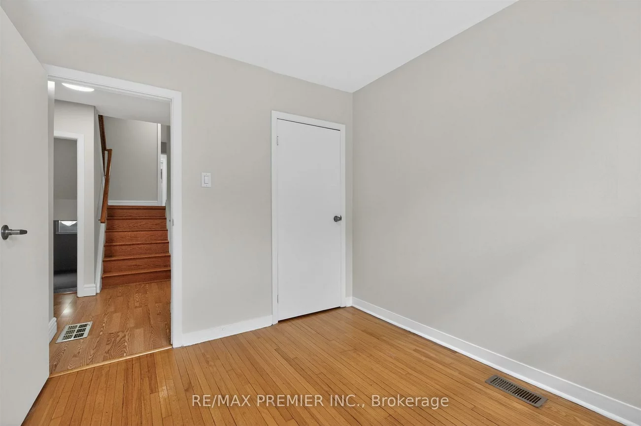 39, Hucknall, York University Heights, Toronto