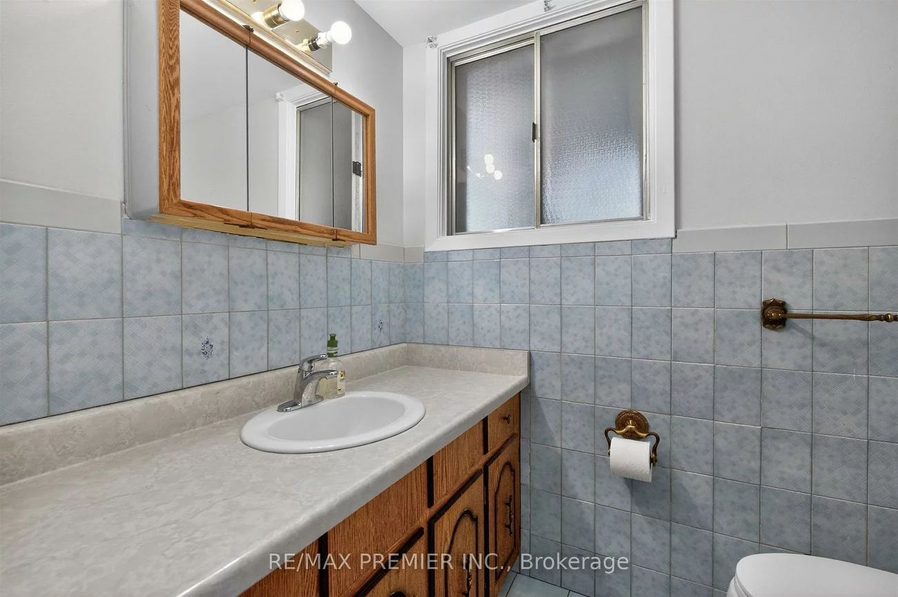 39, Hucknall, York University Heights, Toronto