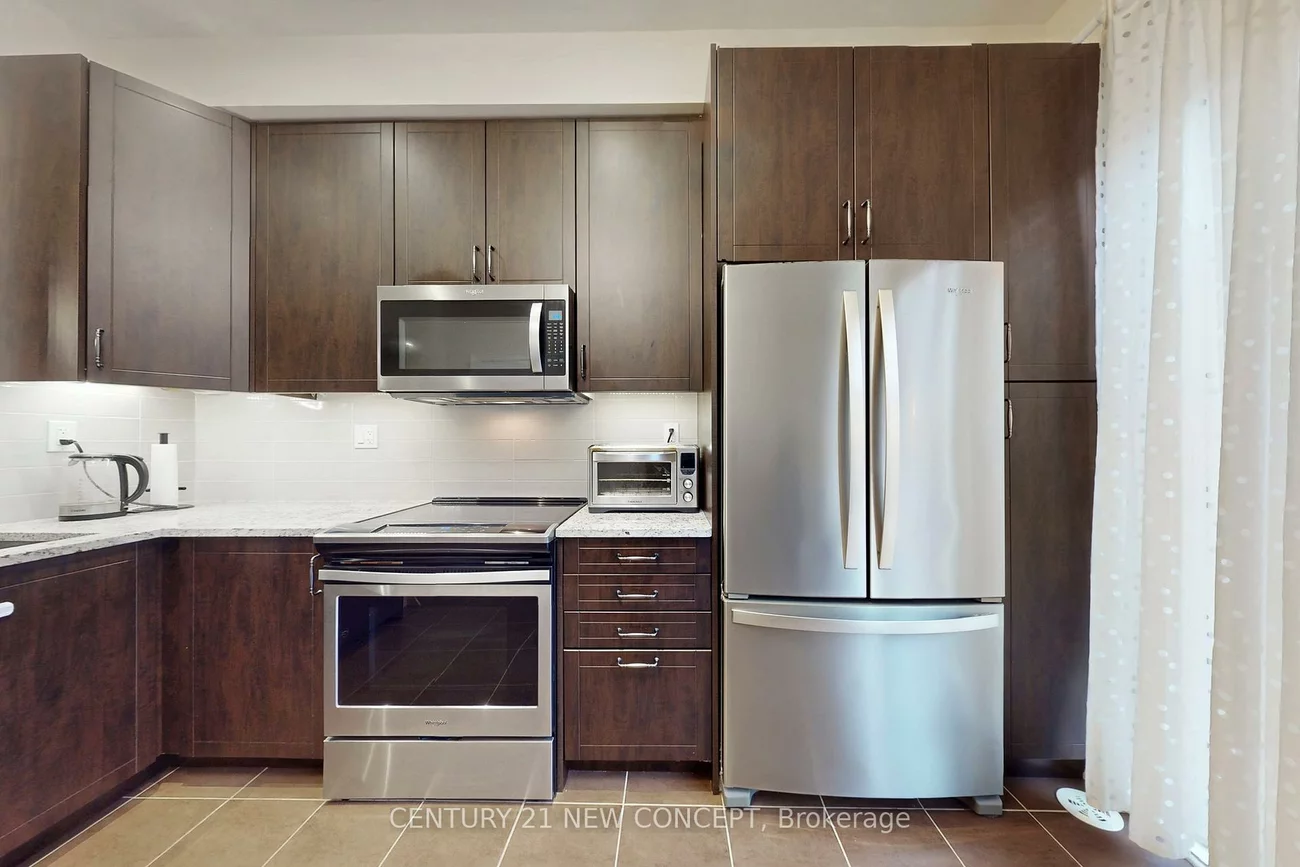 80, Daisy, Long Branch, Toronto