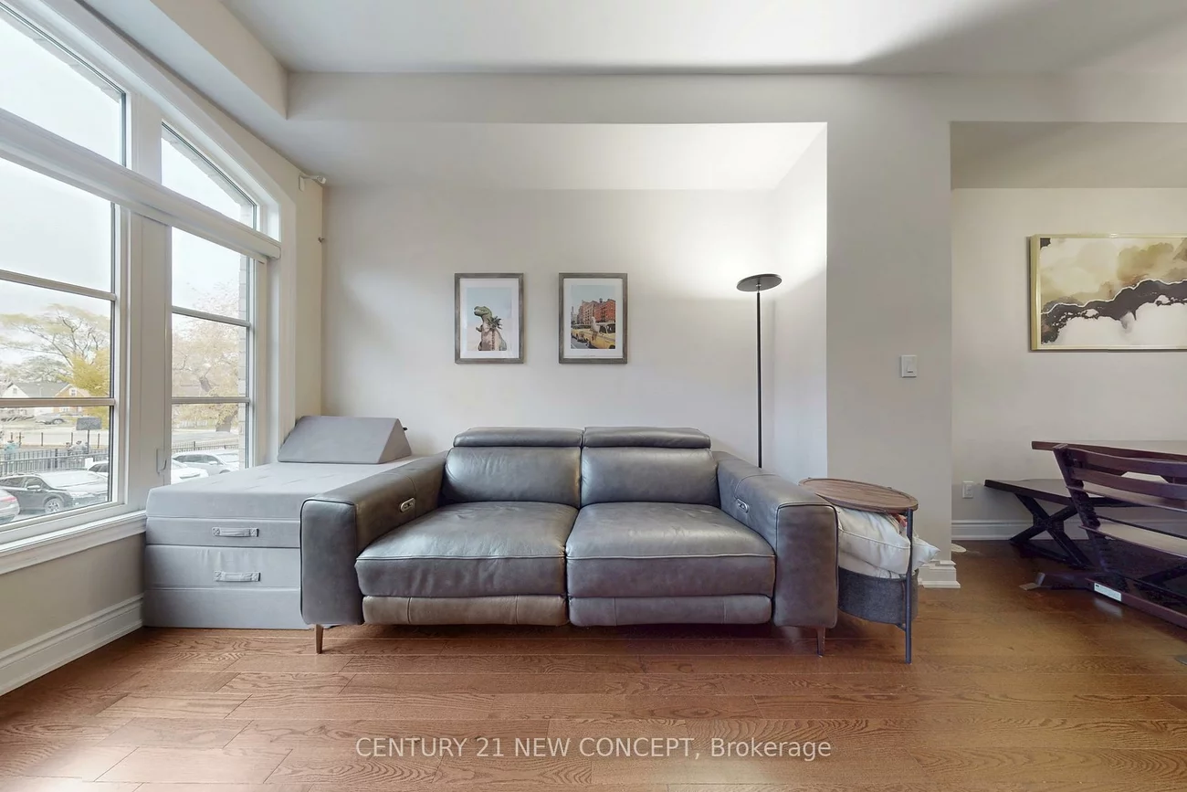 80, Daisy, Long Branch, Toronto