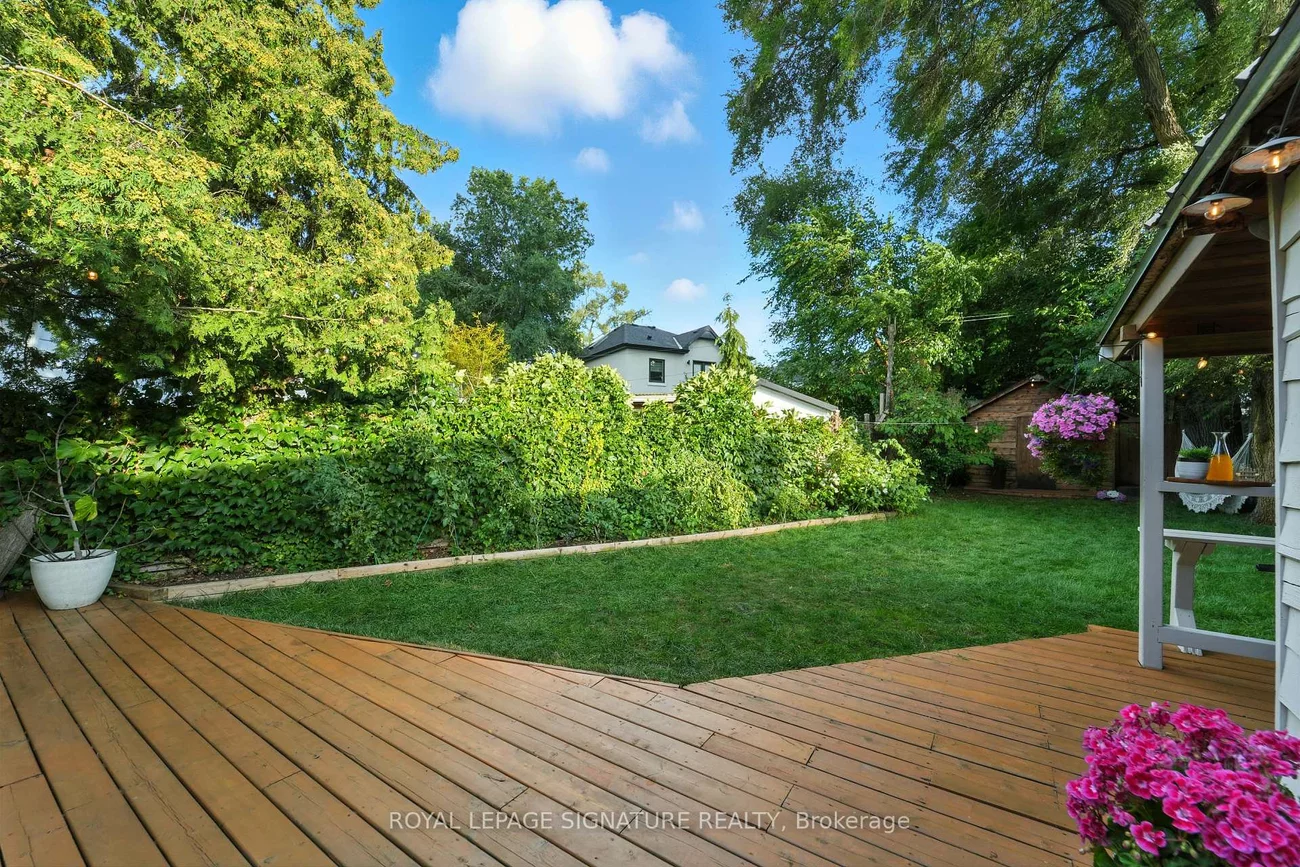 33, Cochrane, Stonegate-Queensway, Toronto