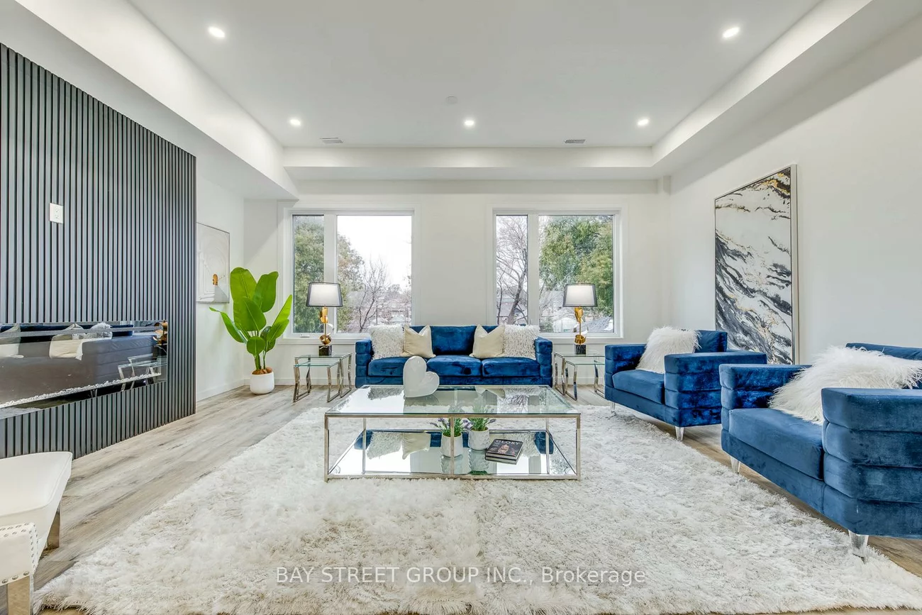 20, Rochdale, Caledonia-Fairbank, Toronto