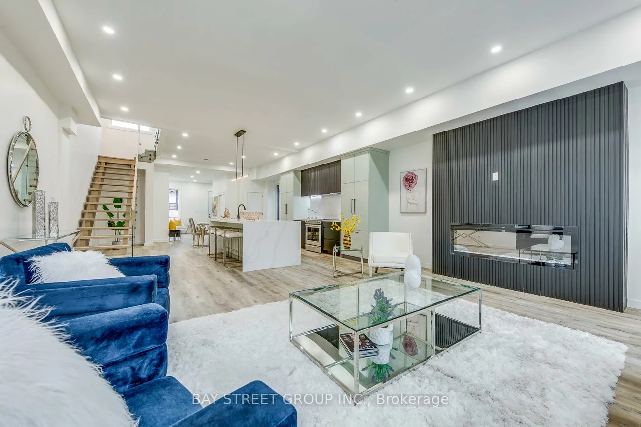 20, Rochdale, Caledonia-Fairbank, Toronto