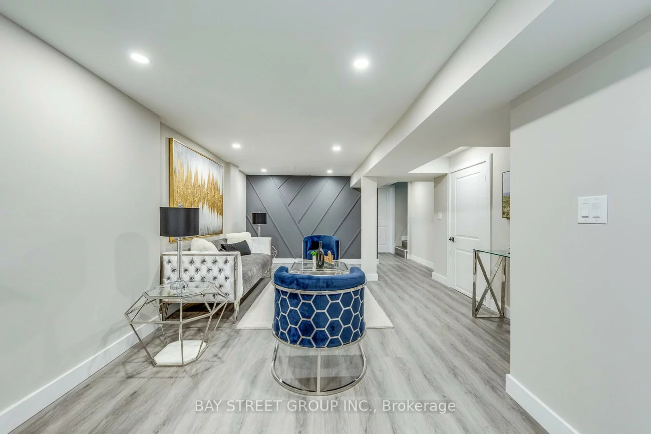 20, Rochdale, Caledonia-Fairbank, Toronto