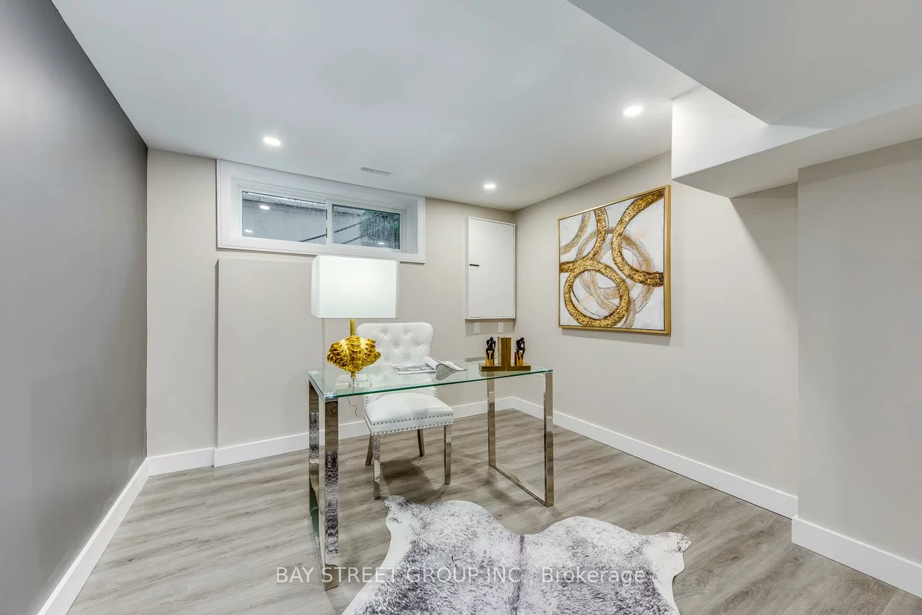 20, Rochdale, Caledonia-Fairbank, Toronto