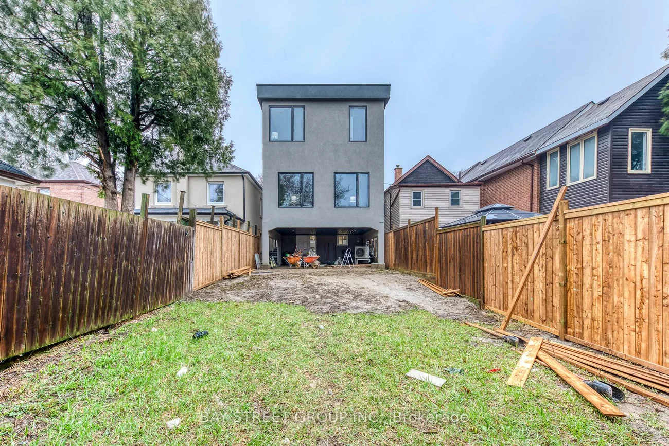 20, Rochdale, Caledonia-Fairbank, Toronto