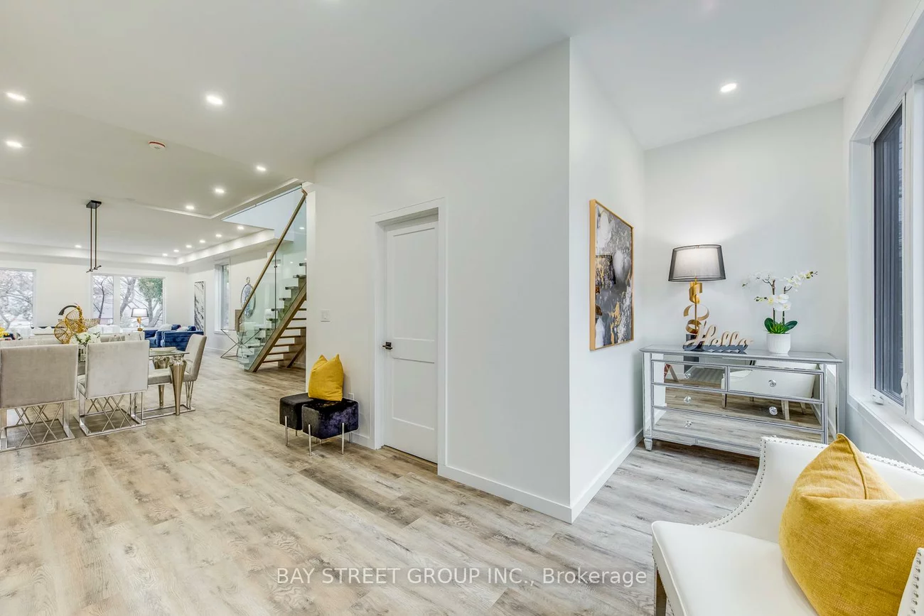 20, Rochdale, Caledonia-Fairbank, Toronto