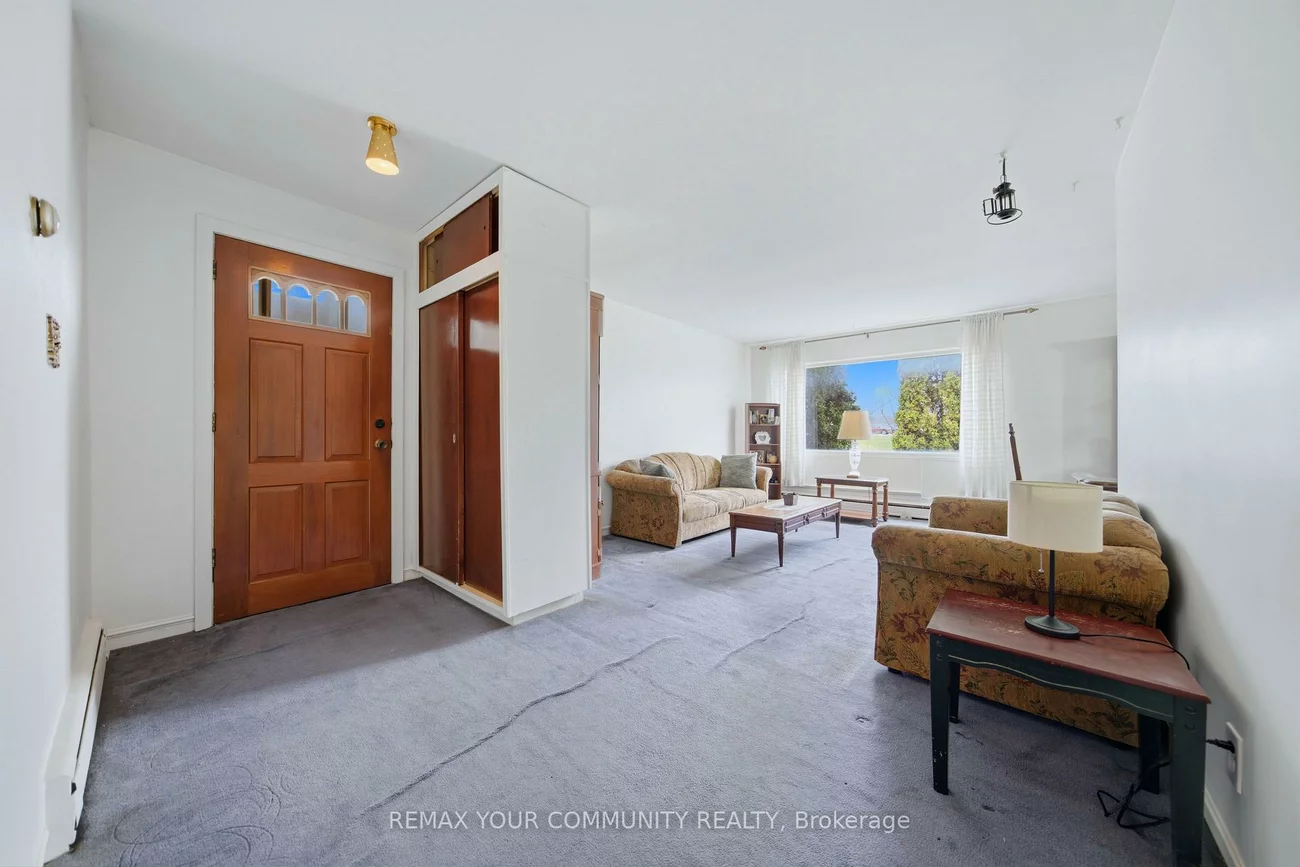 25, Fordwich, Rexdale-Kipling, Toronto