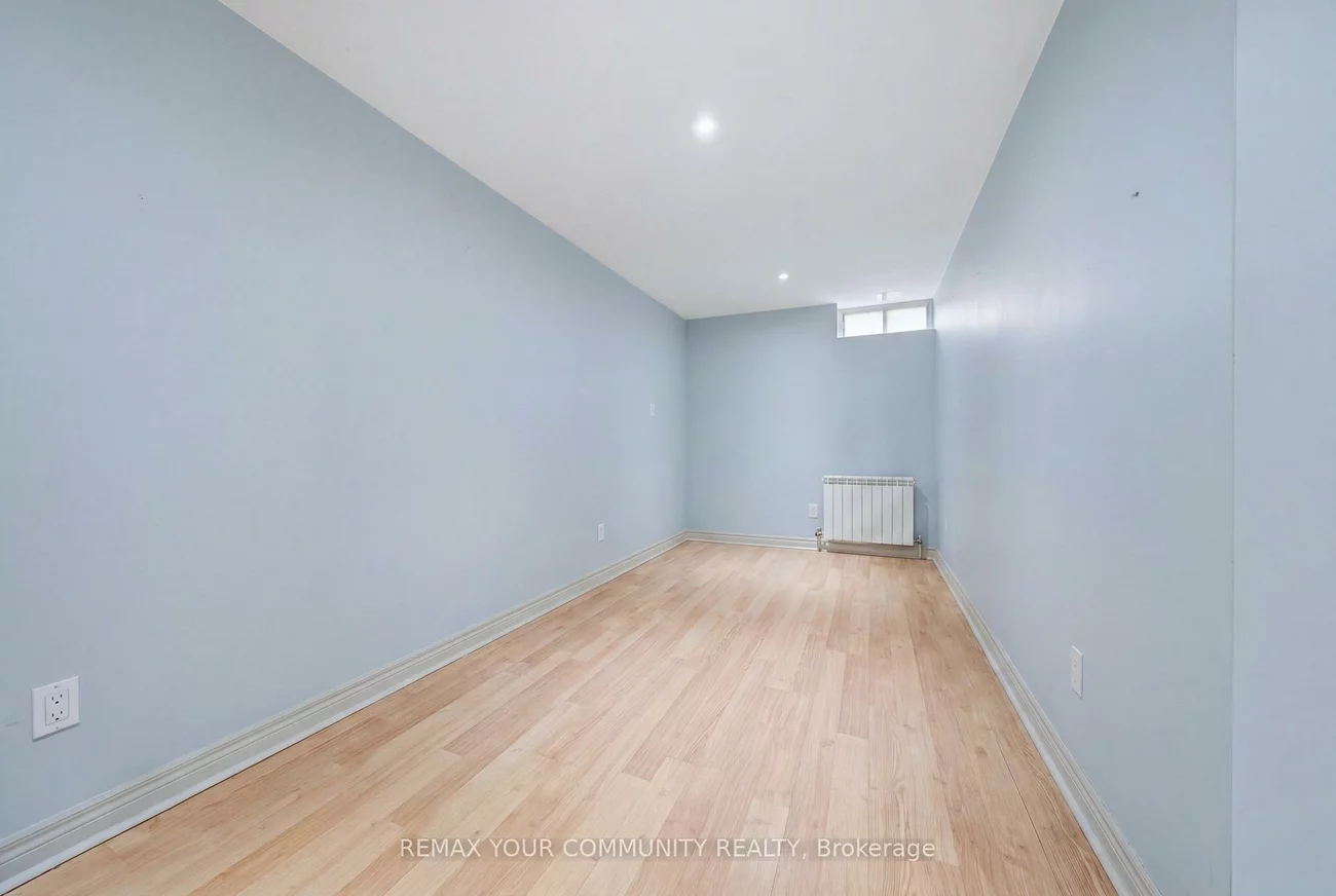 25, Fordwich, Rexdale-Kipling, Toronto
