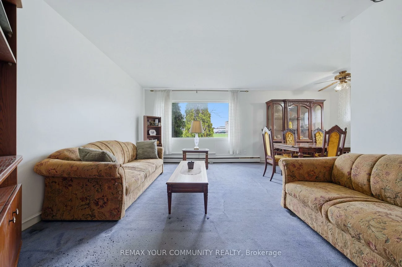 25, Fordwich, Rexdale-Kipling, Toronto