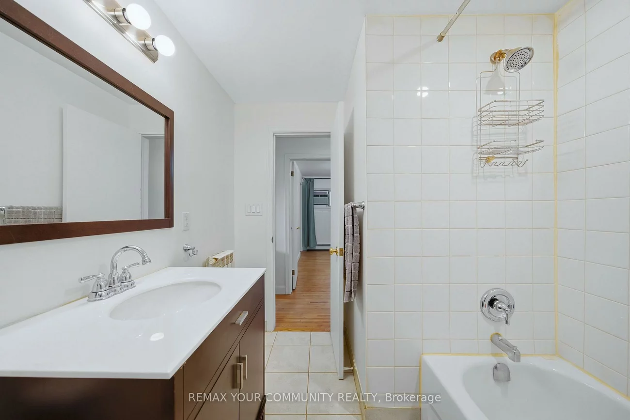 25, Fordwich, Rexdale-Kipling, Toronto