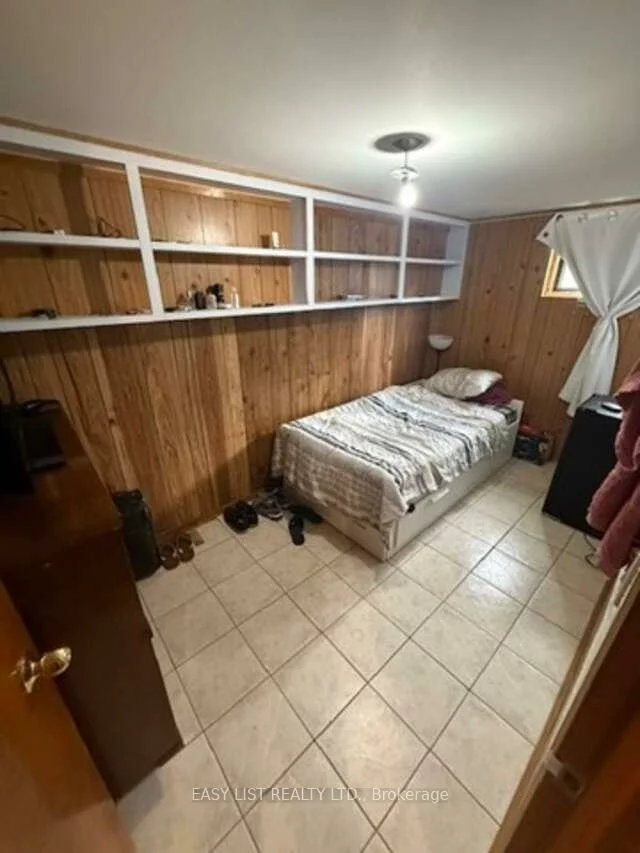 49, Blaydon, Downsview-Roding-CFB, Toronto