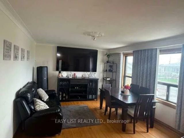 49, Blaydon, Downsview-Roding-CFB, Toronto