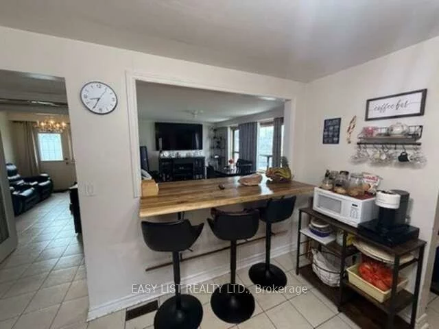 49, Blaydon, Downsview-Roding-CFB, Toronto