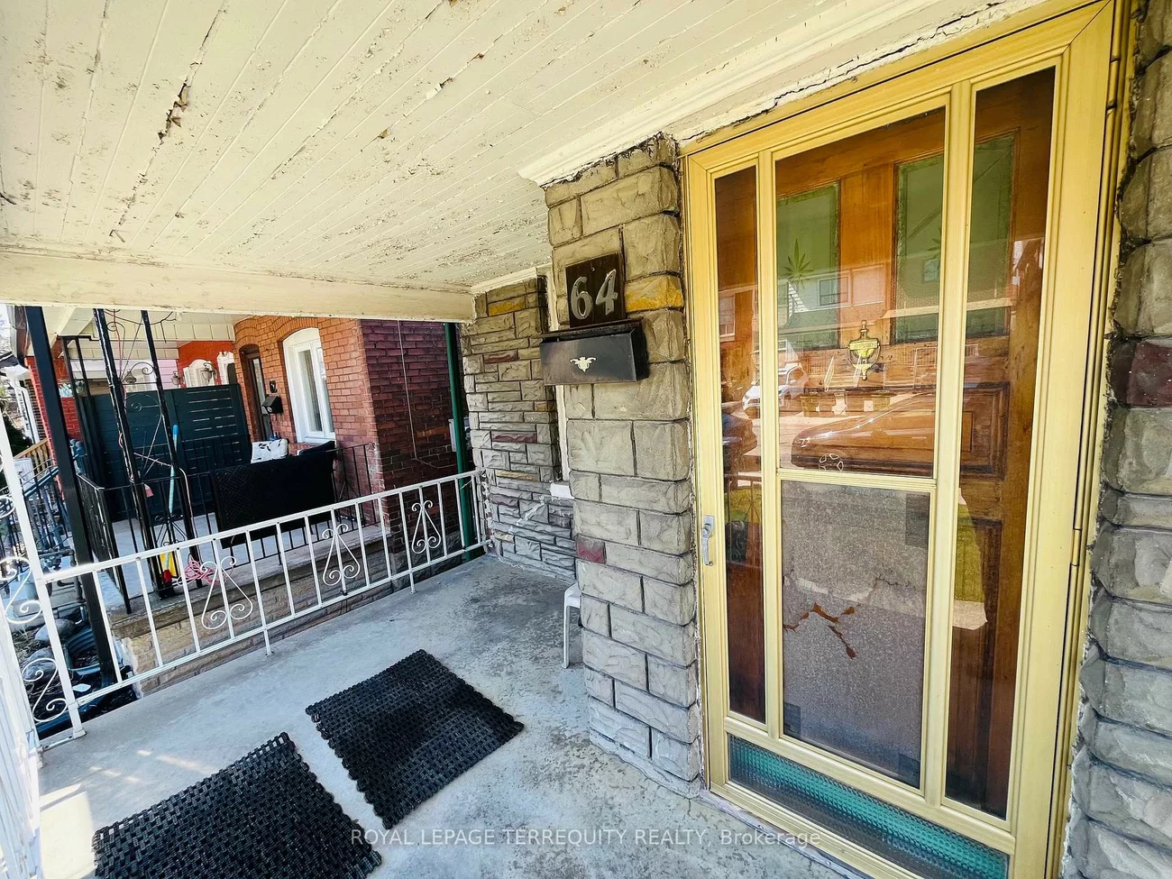 64, Chambers, Weston-Pellam Park, Toronto