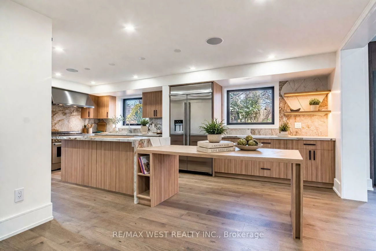 29, Blaketon, Islington-City Centre West, Toronto