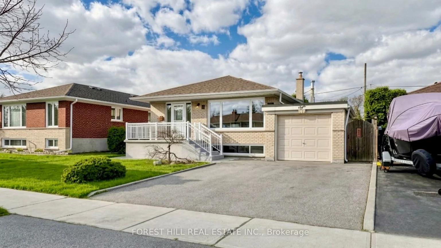 8, Summerfield, Eringate-Centennial-West Deane, Toronto