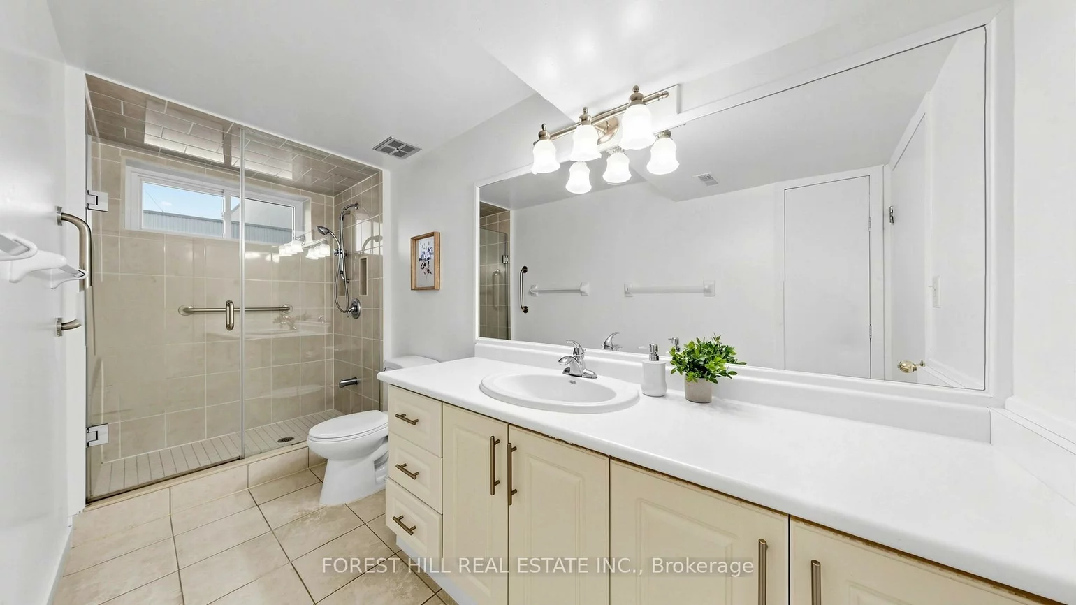 8, Summerfield, Eringate-Centennial-West Deane, Toronto