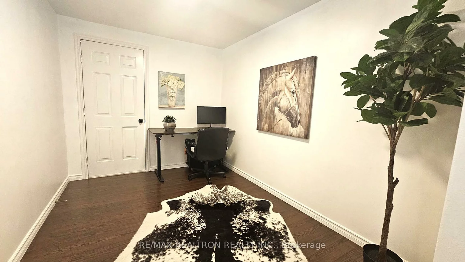 318, Westmoreland, Dovercourt-Wallace Emerson-Junction, Toronto