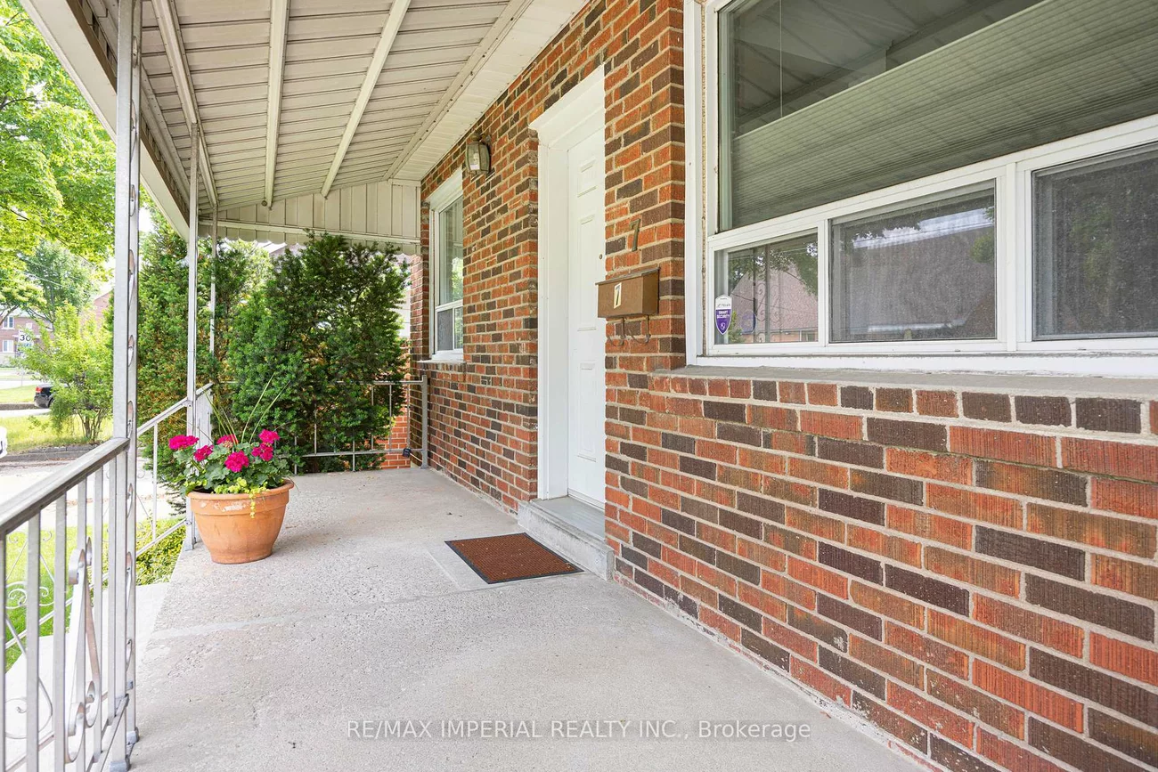 7, Doddington, Stonegate-Queensway, Toronto