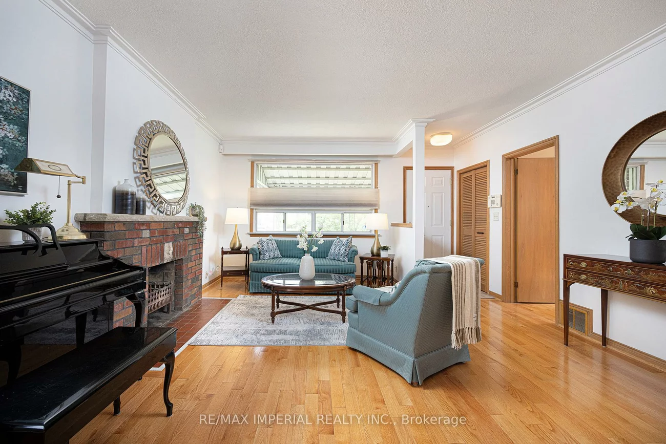 7, Doddington, Stonegate-Queensway, Toronto