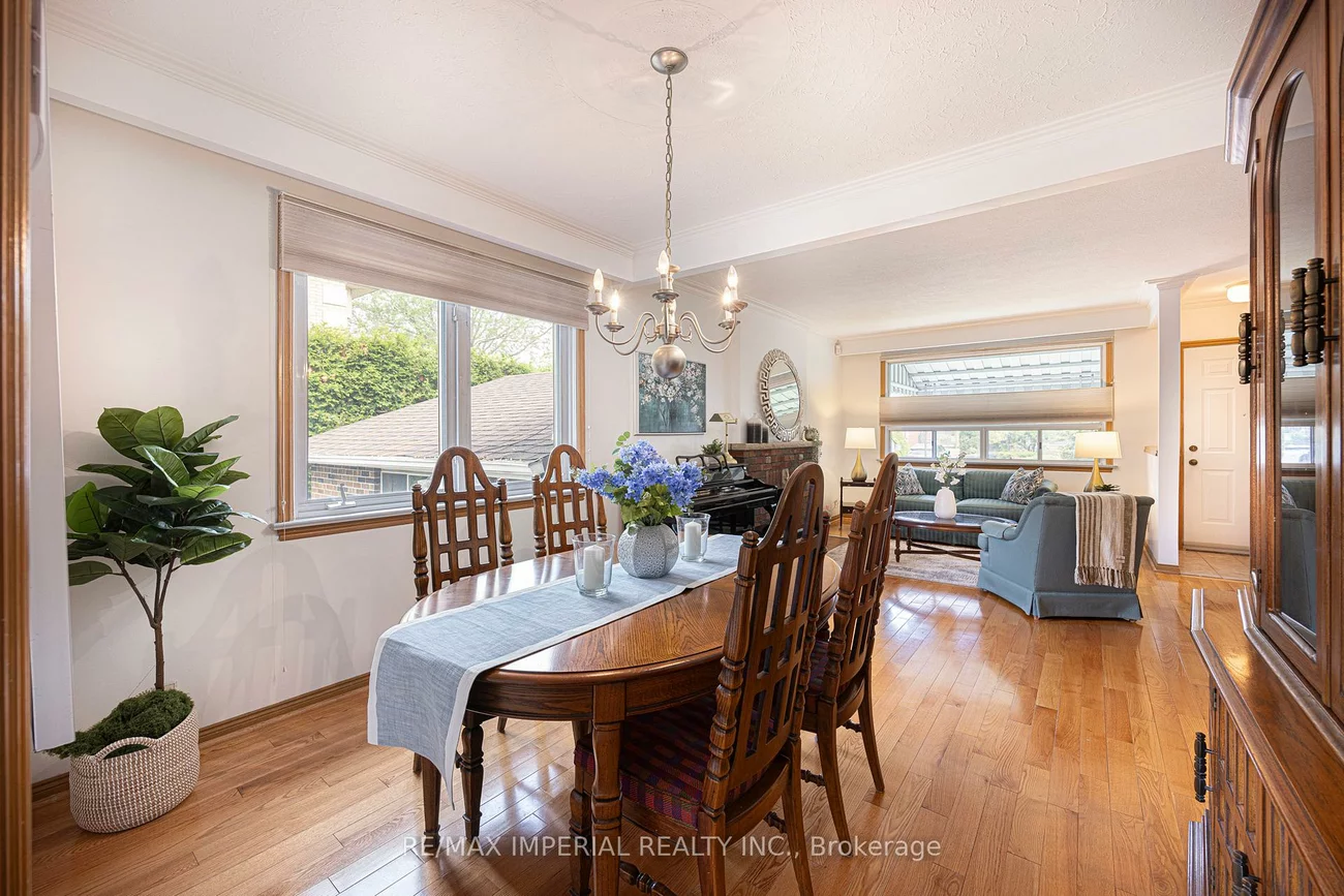 7, Doddington, Stonegate-Queensway, Toronto