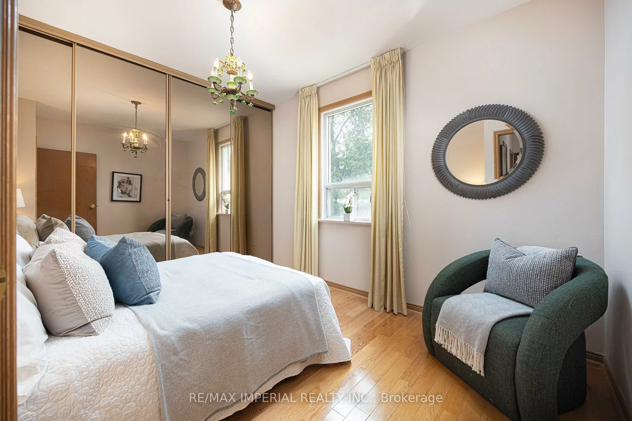 7, Doddington, Stonegate-Queensway, Toronto