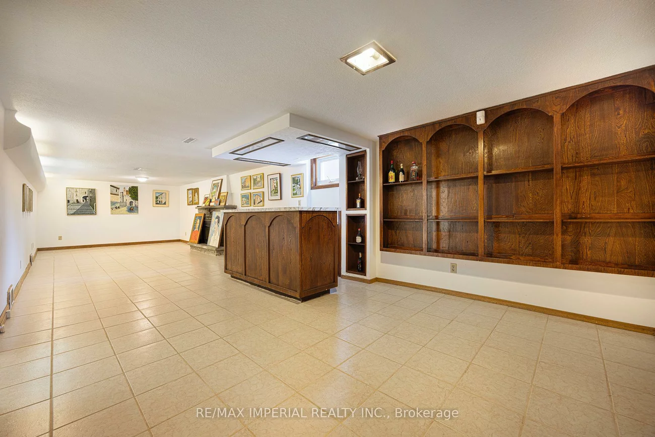 7, Doddington, Stonegate-Queensway, Toronto