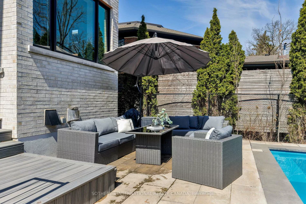 85, Kingsway, Kingsway South, Toronto