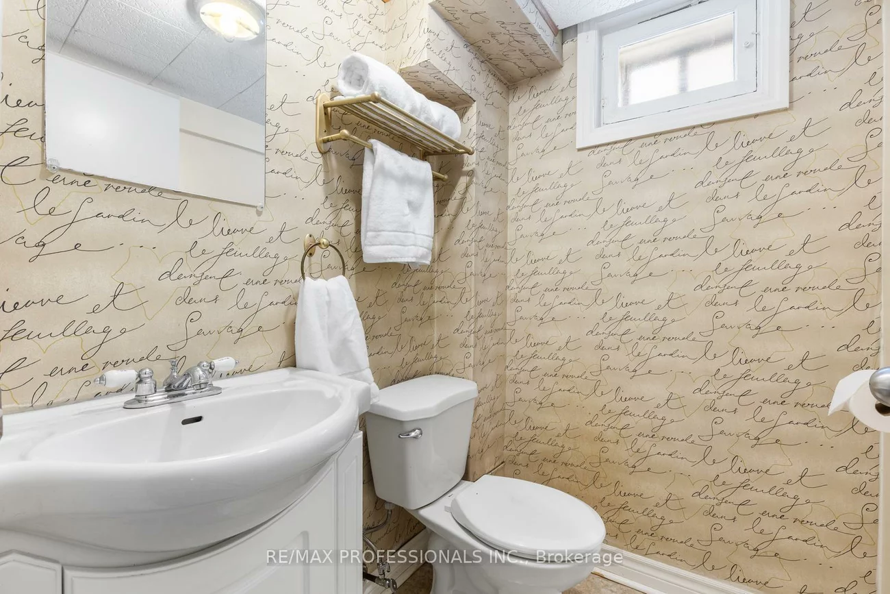 25, Charleston, Islington-City Centre West, Toronto