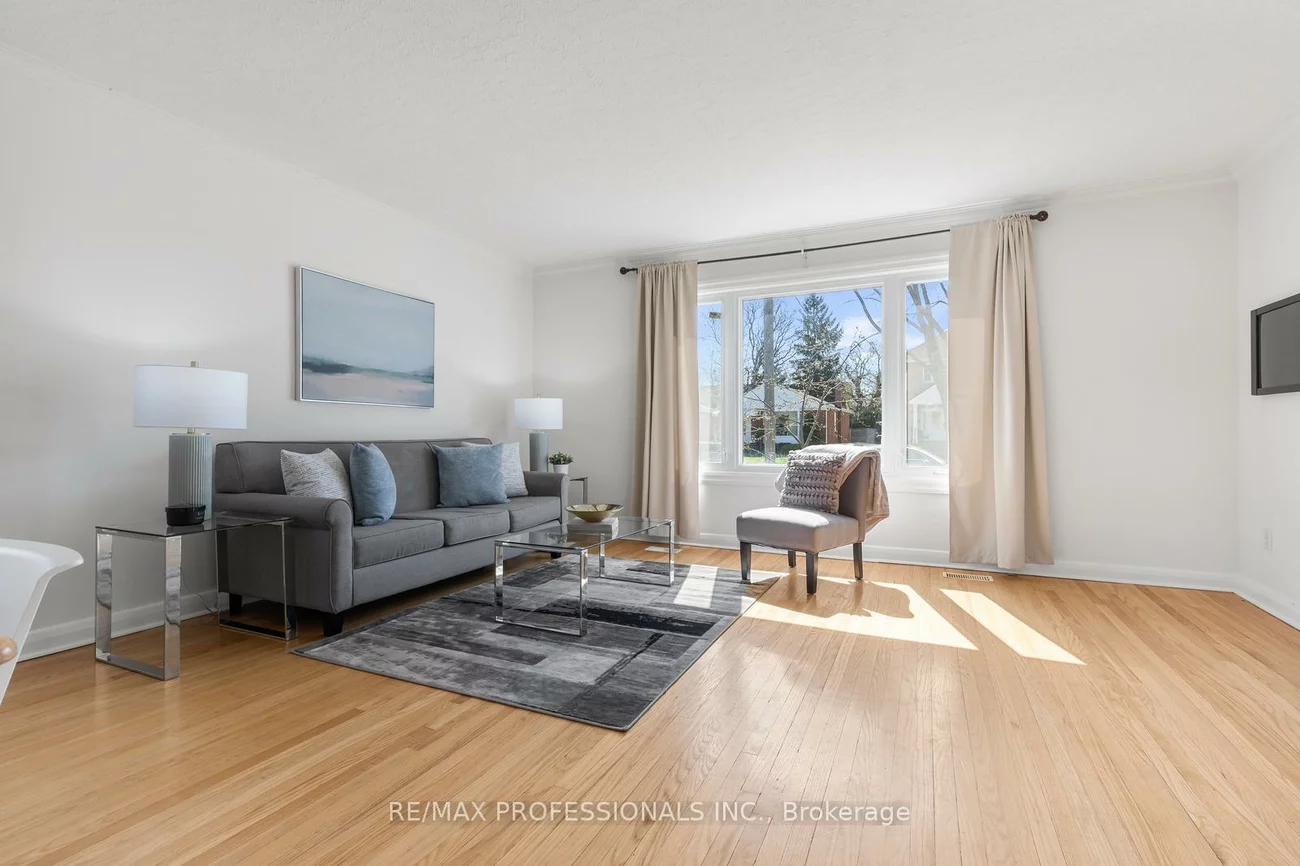 25, Charleston, Islington-City Centre West, Toronto