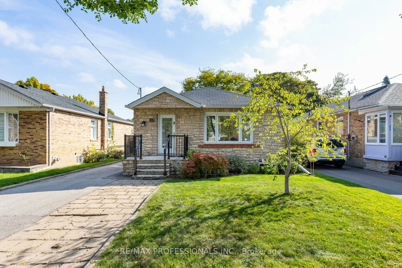 25, Charleston, Islington-City Centre West, Toronto