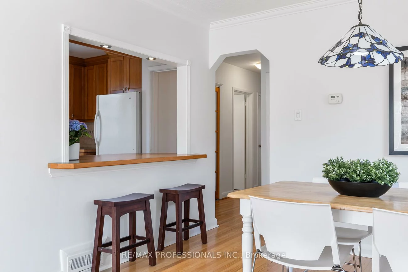 25, Charleston, Islington-City Centre West, Toronto