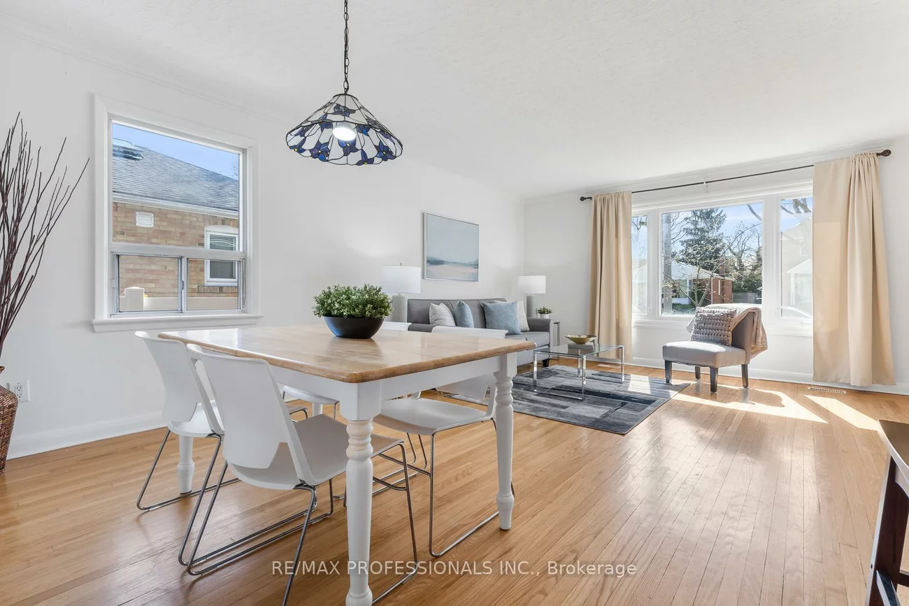 25, Charleston, Islington-City Centre West, Toronto