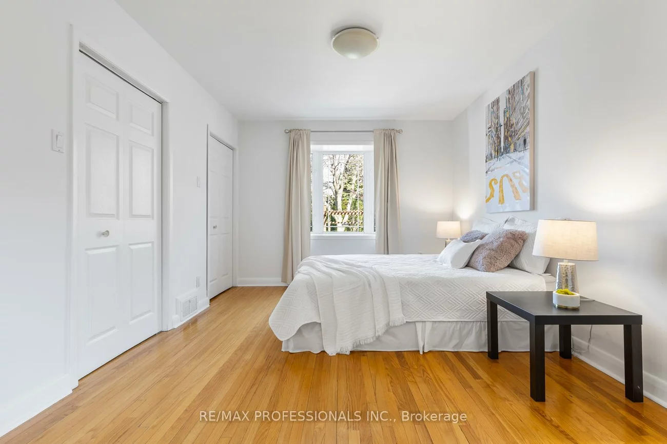 25, Charleston, Islington-City Centre West, Toronto