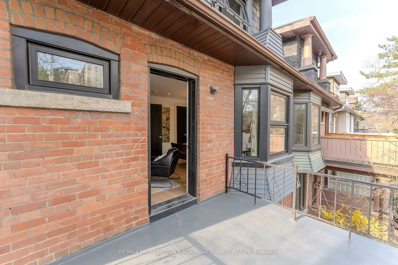 368, Glenlake, High Park North, Toronto