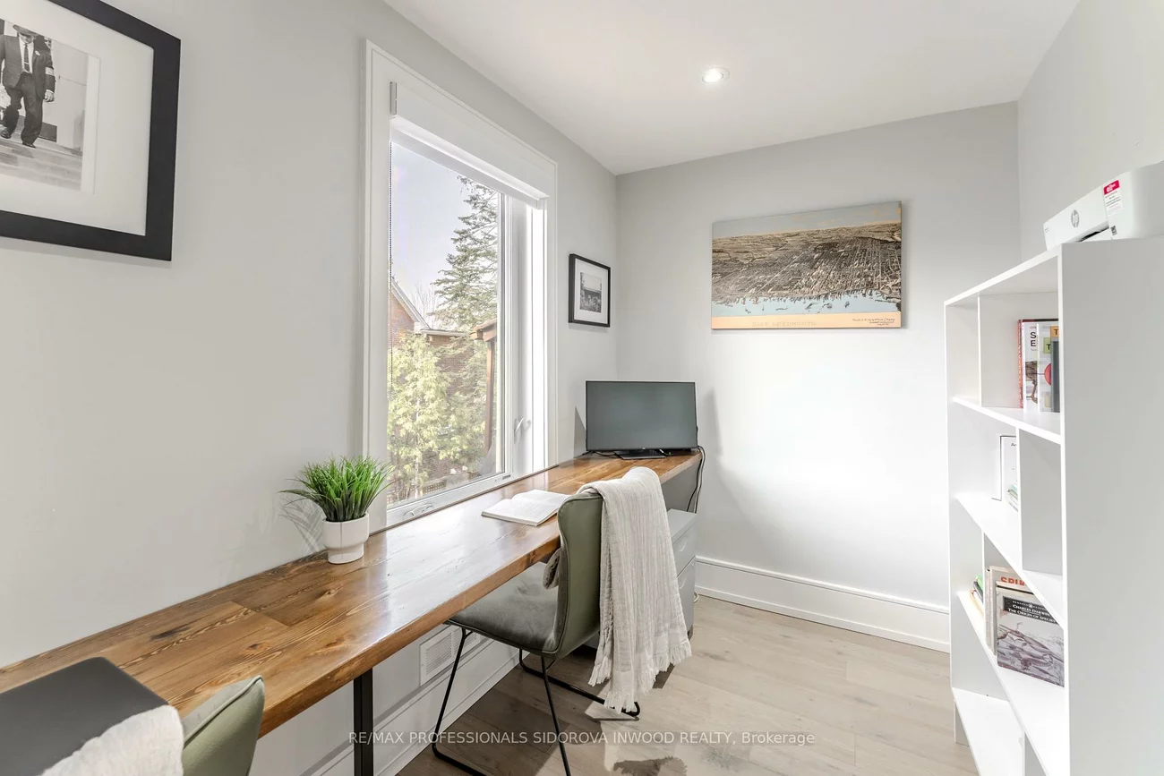 368, Glenlake, High Park North, Toronto