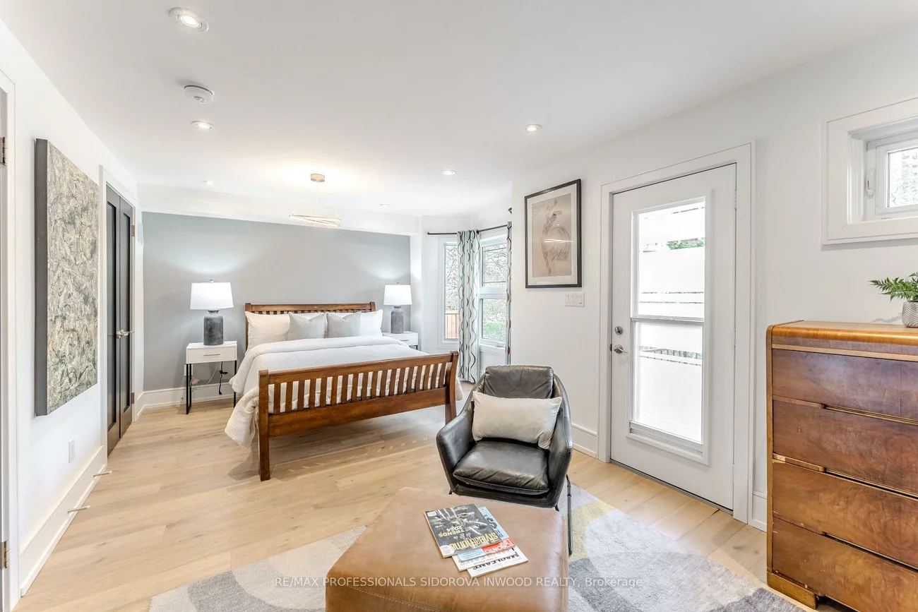 368, Glenlake, High Park North, Toronto