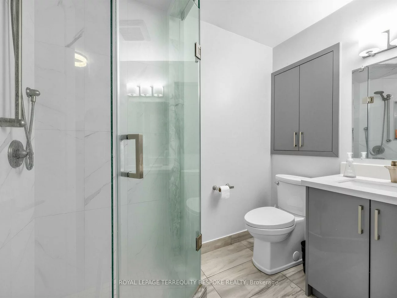 61, Chelsea, High Park North, Toronto