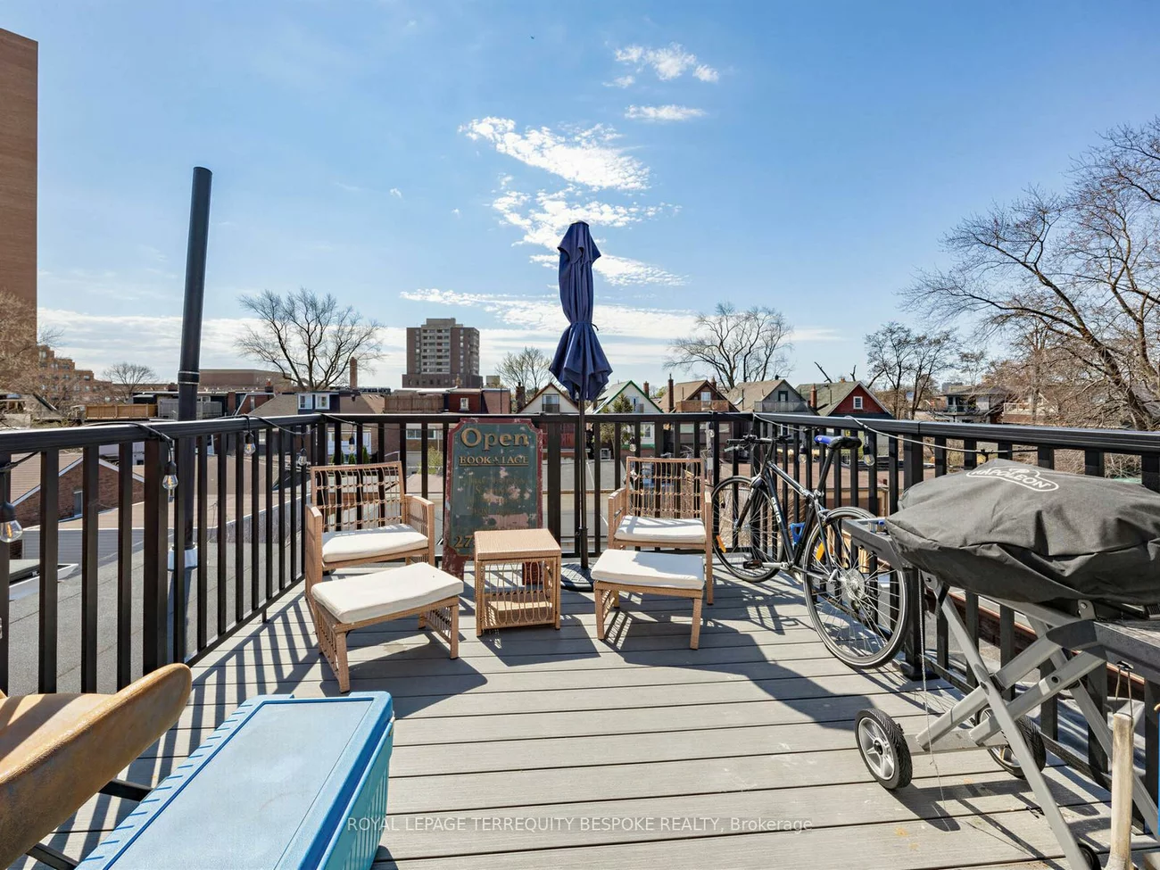 61, Chelsea, High Park North, Toronto