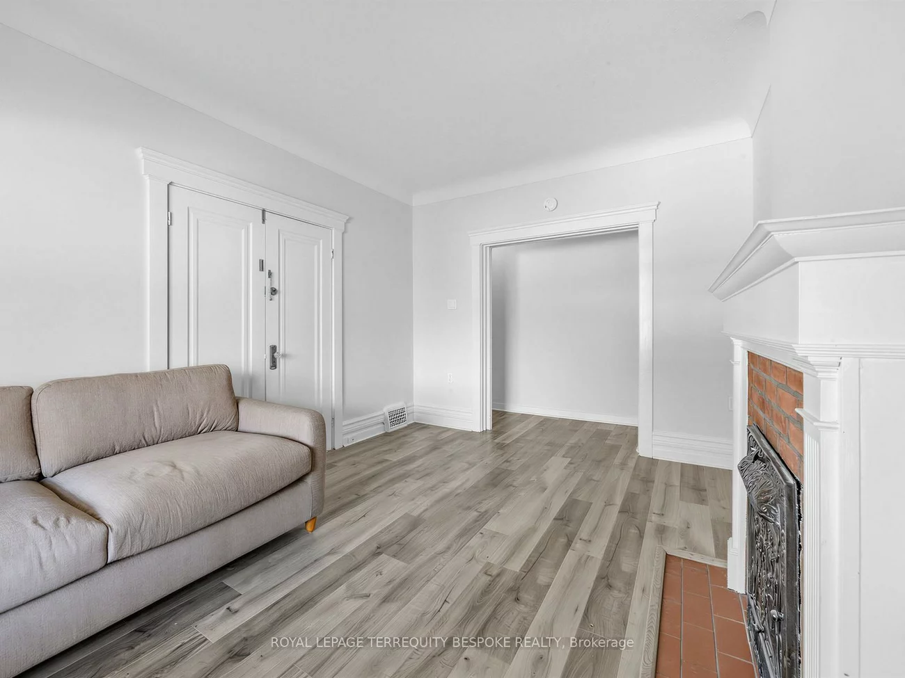 61, Chelsea, High Park North, Toronto