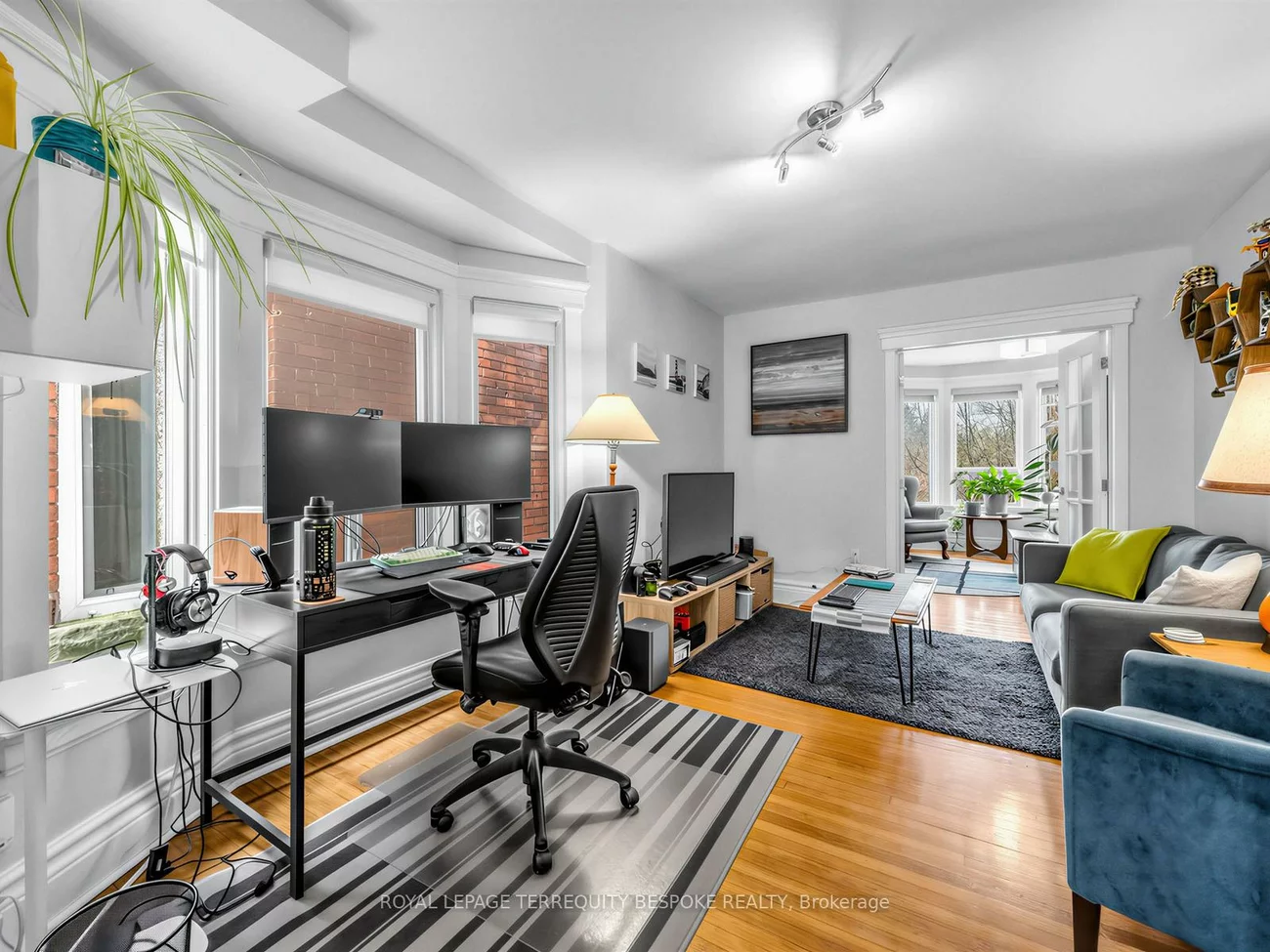 61, Chelsea, High Park North, Toronto