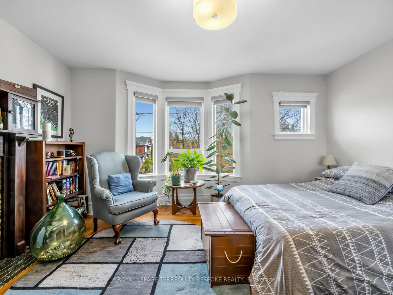 61, Chelsea, High Park North, Toronto