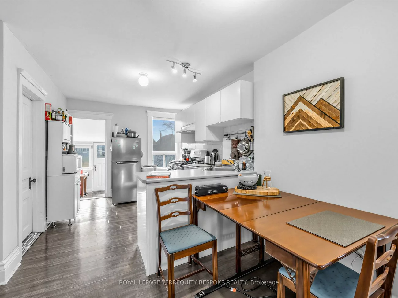 61, Chelsea, High Park North, Toronto
