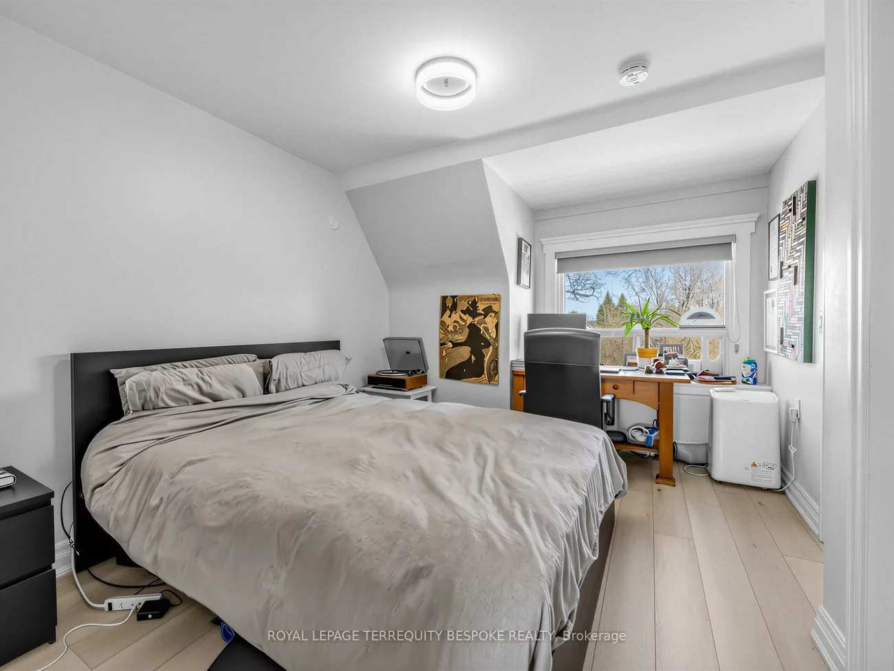 61, Chelsea, High Park North, Toronto