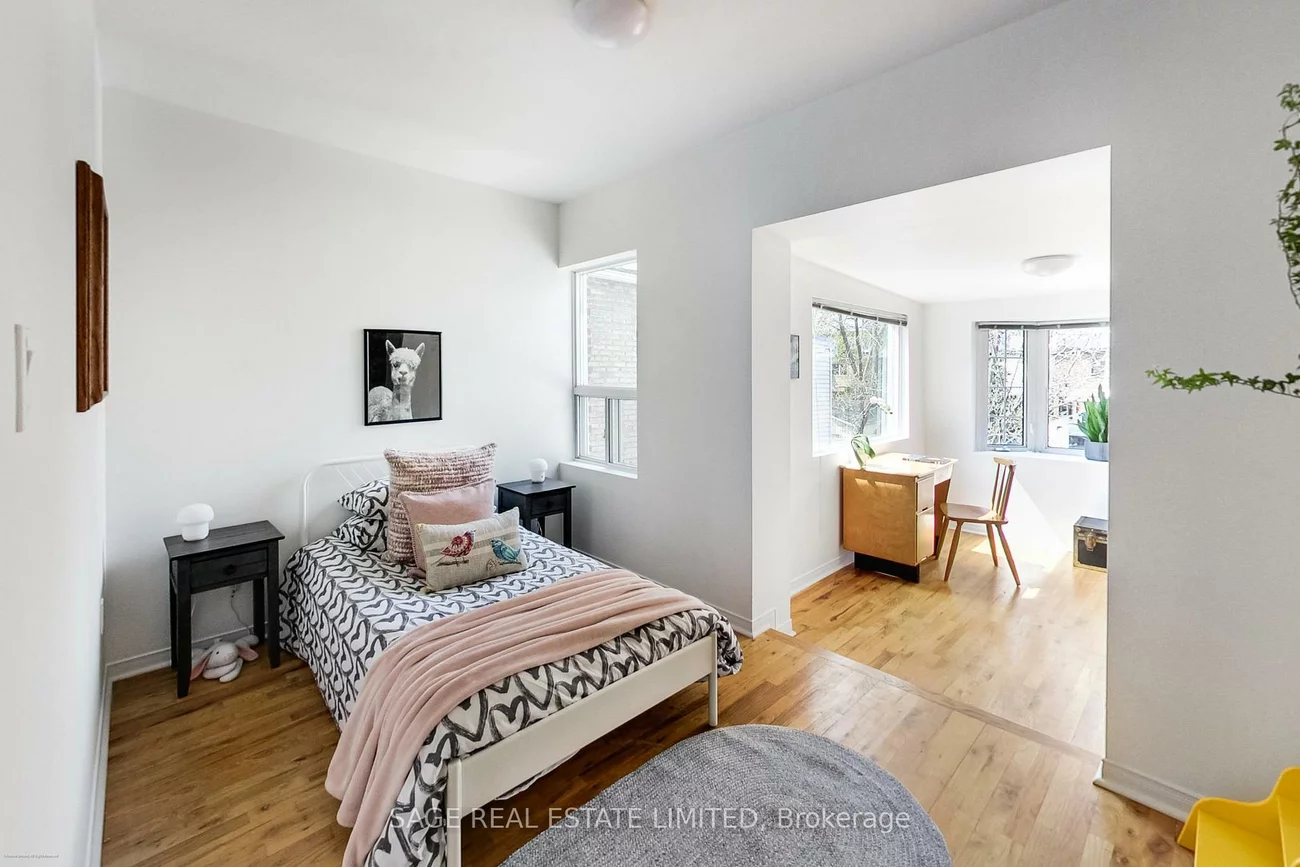 62A, Galley, Roncesvalles, Toronto