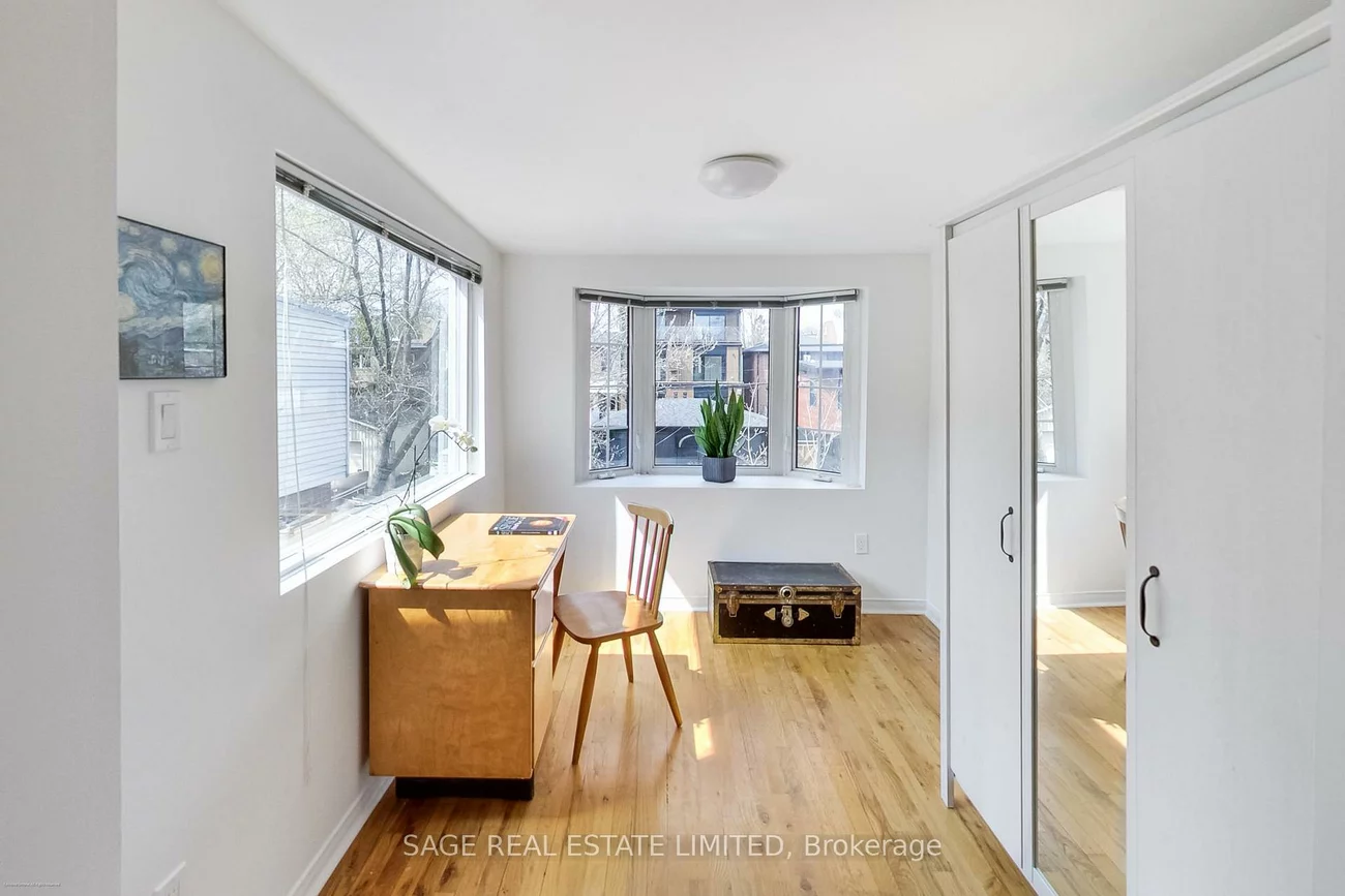 62A, Galley, Roncesvalles, Toronto
