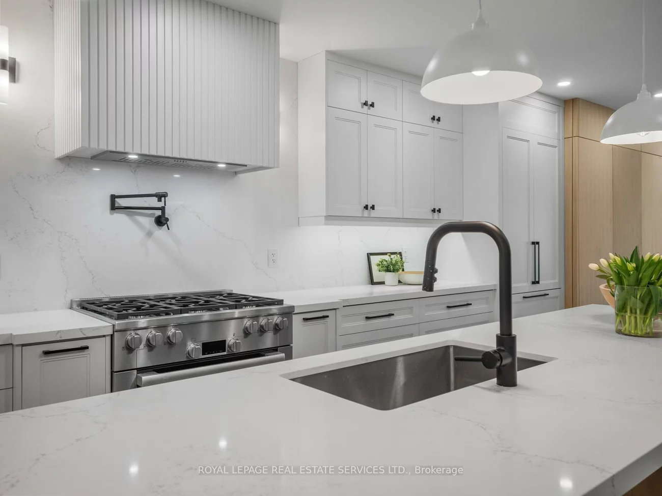 313, Willard, Runnymede-Bloor West Village, Toronto