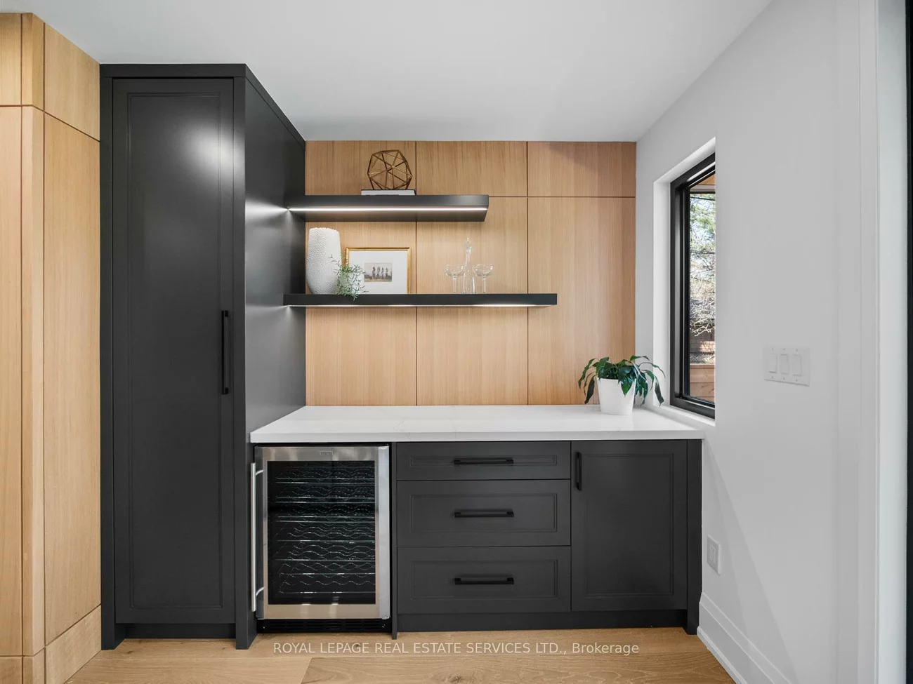 313, Willard, Runnymede-Bloor West Village, Toronto