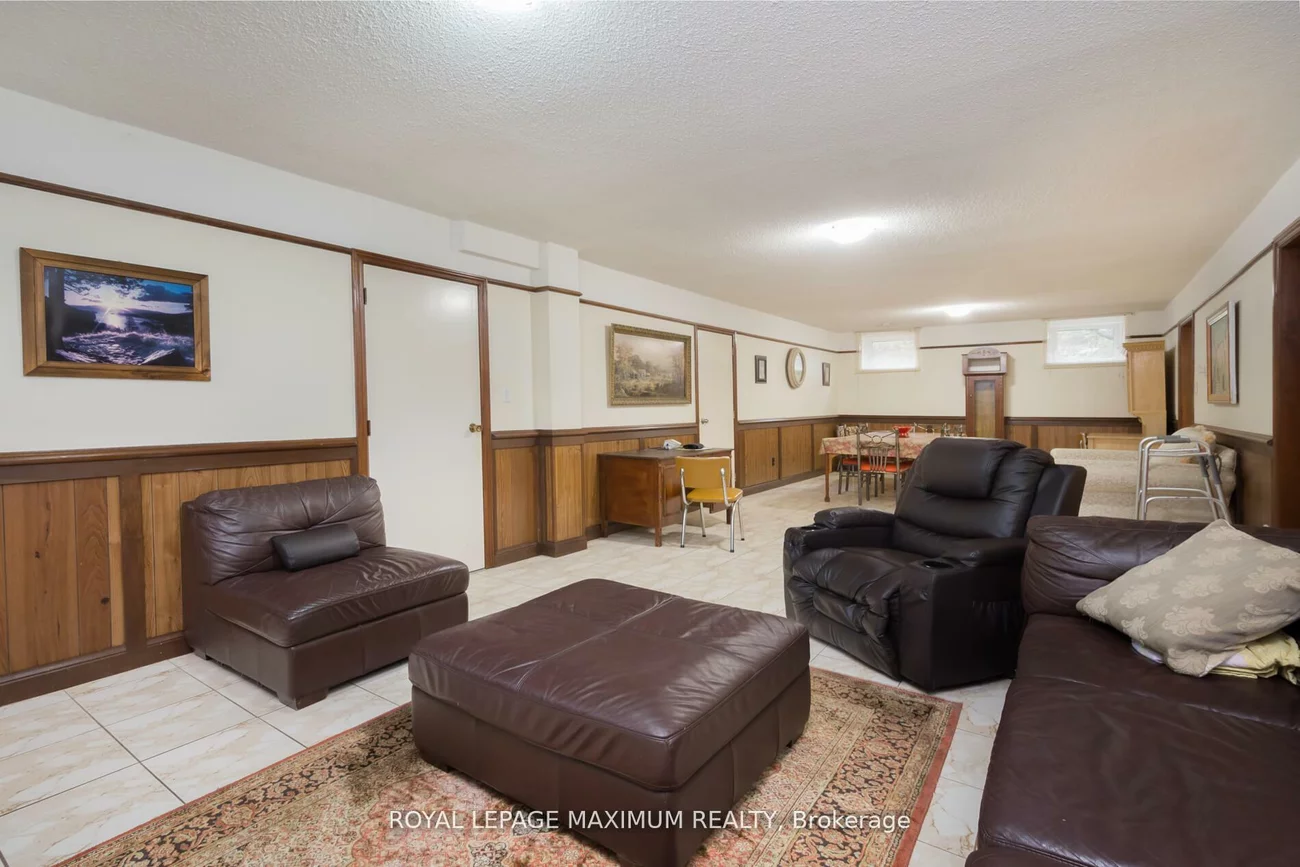 119, Glen Long, Yorkdale-Glen Park, Toronto